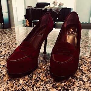 Plum colored suede YSL size 38.5